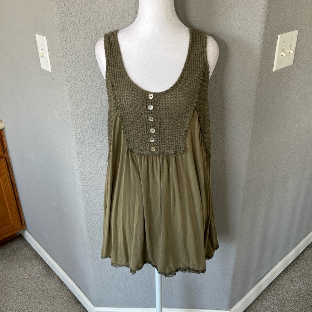 Vici Olive Button-Front Knit Tunic